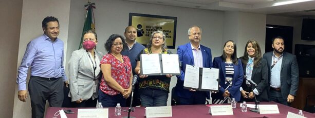Firman INEA e IME acuerdo para beneficiar más de 25 mil connacionales en Estados Unidos