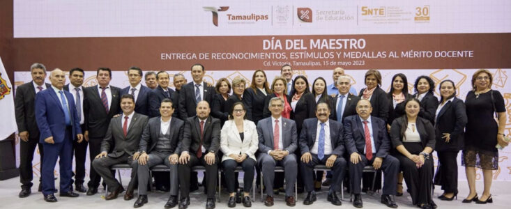 Entregan más de 700 preseas a Maestros de Tamaulipas