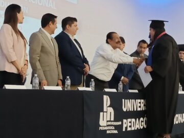 Arnulfo Rodríguez apadrina generación de UPN