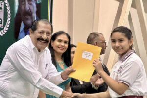 Arnulfo Rodríguez invitado como padrino de generación