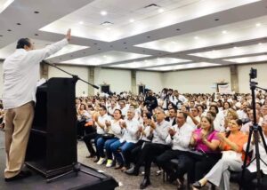 “Encuentro Exitoso: Líder Sindical Arnulfo Rodríguez Fortalece la Unidad y Compromiso en el Magisterio de Reynosa”
