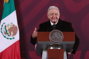 *Américo inaugura nueva etapa de gobiernos responsables y honestos: AMLO*