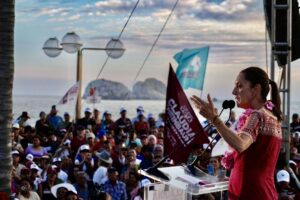 EN MAZATLÁN CLAUDIA SHEINBAUM PLANTEA MÁS DERECHOS SOCIALES PARA JORNALEROS, PESCADORES, EMPACADORAS Y AGRICULTORES