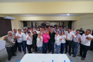 Sindicato de Maestros respalda a Carmen Lilia Canturosas para impulsar la educación en Nuevo Laredo