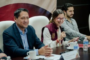 *Secretaría de Economía y Banco Santander firman convenio para beneficiar a Pymes*