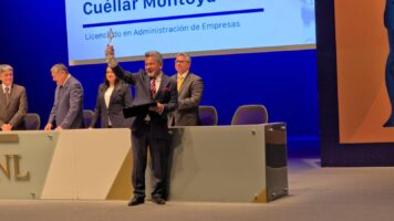 *Vocero de Seguridad de Tamaulipas recibe reconocimiento a la excelencia*