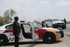 *Personal de Tránsito Estatal realiza campaña de concientización a conductores*