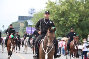 *Participa SSPT en desfile conmemorativo de la Independencia de México*