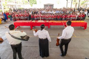 *Escuela Primaria ‘Ford 74’, ejemplo de orgullo y distinción*