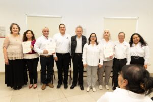 *Entrega Secretaría de Educación nombramientos al interior de la institución*