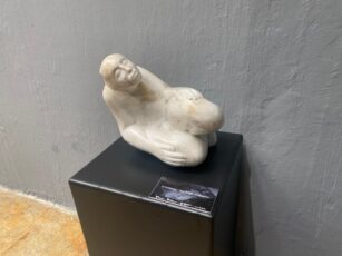 *Expone José de la Paz, 50 años de obra escultórica en el Museo Tamux*