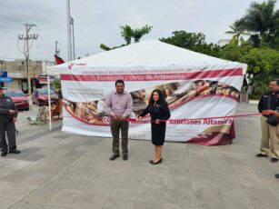 *Exponen en plaza principal de Altamira artesanías hechas en CEDES*