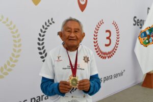 *Reconoce SSPT perseverancia de atleta de 86 años de edad*