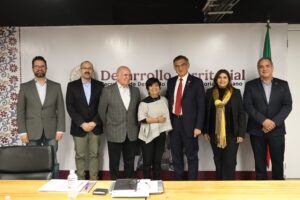 *Acuerdan gobernador y Sedatu fortalecer regularización de tenencia de la tierra*