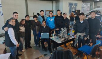 *Ganan estudiantes de la Universidad Tecnológica de Nuevo Laredo tercer lugar en torneo de robótica*