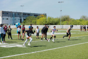 IMPULSA GOBIERNO MUNICIPAL EL DEPORTE CON CLÍNICA DE INICIACIÓN AL FÚTBOL AMERICANO EN NUEVO LAREDO