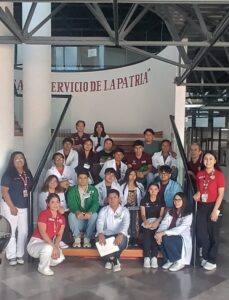 *Visitan estudiantes de la UTTN el Centro de Biotecnología Genómica del IPN*