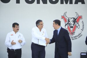 *Américo Villarreal recibe ampliación de certificación TIF para el rastro de la UAT*