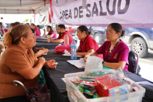 “PRESIDENCIA CERQUITA DE TI” FACILITA EL ACCESO A SERVICIOS MUNICIPALES; VECINOS DE VALLES DE ANÁHUAC AGRADECEN A LA ALCALDESA