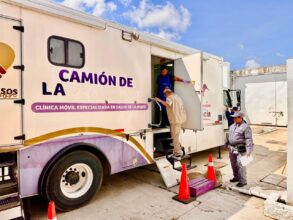 *Conmemora CEDES Altamira lucha contra el cáncer de mama con rally deportivo, mastografías y yoga oncológico*