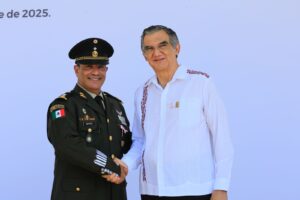 *Asiste gobernador Américo Villarreal a toma de protesta del comandante interino de la 48 Zona Militar*