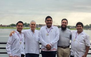 *Triunfan estudiantes de la UT Altamira en Feria Científica en Paraguay*