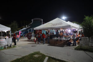 ÉXITO TOTAL DEL BAZAR REVOLUCIONARIO EN EL PARQUE MENDOZA