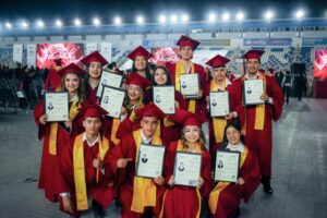 *Celebra UT Matamoros graduación histórica con entrega inmediata de títulos profesionales*