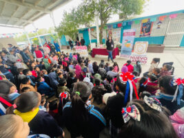 BIBLIOTECA ITINERANTE LLEVA LECTURA, IMAGINACIÓN Y APRENDIZAJE A ESTUDIANTES DE PRIMARIA EN NUEVO LAREDO
