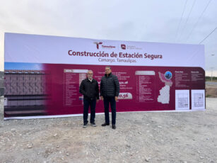 *Supervisan secretarios de Seguridad y Obras Públicas construcción de Estaciones Seguras en la frontera*