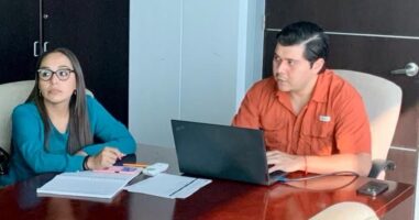 *Se fortalecen dependencias y entidades a través del desarrollo administrativo*