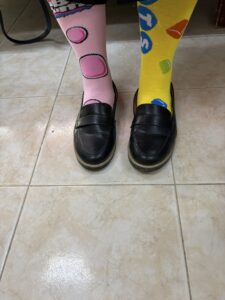 Colores que abrazan la diferencia: Conmemoran el Día del Asperger