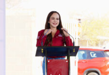 e7ede18b-1444-402f-85ea-89f5d3431506