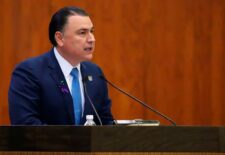 GERARDO PEÑA FLORES----